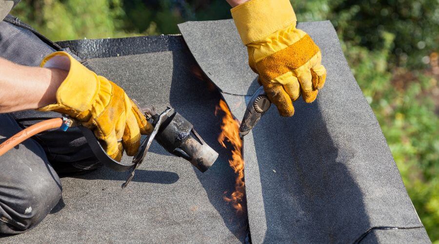 Professional flood damage restoration services in Tamassee, SC